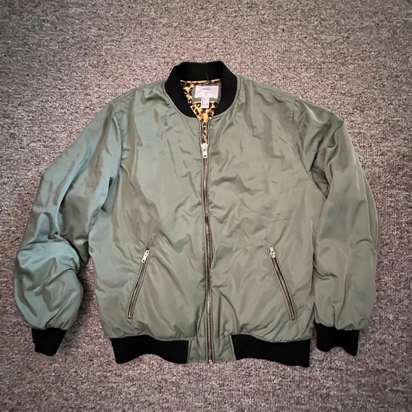 Army green leopard lined bomber jacket/coat Large​ - Picture 5 of 10